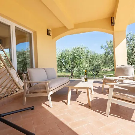 Mate Garden Villa *